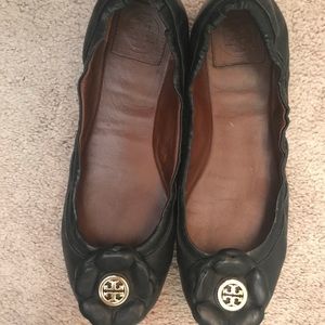 Authentic Tory Burch Shelby Flats 9.5 Black.